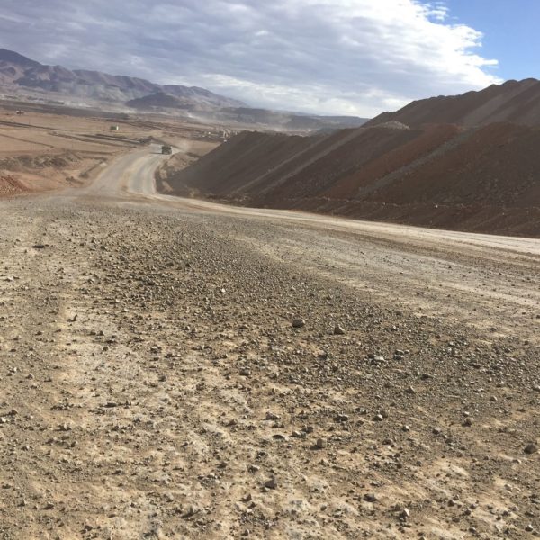 route minière à Codelco DMH, Chili traitée par ABCDust, Québec, Canada