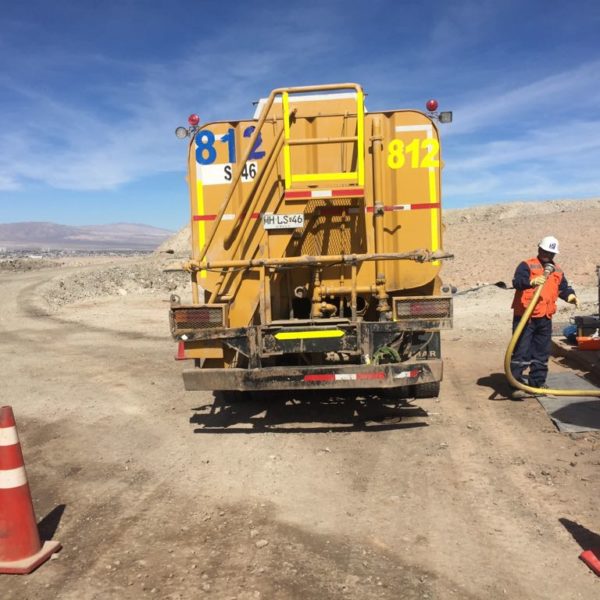 Camión aljibe para control de polvo - ABCDust - Chile - Codelco