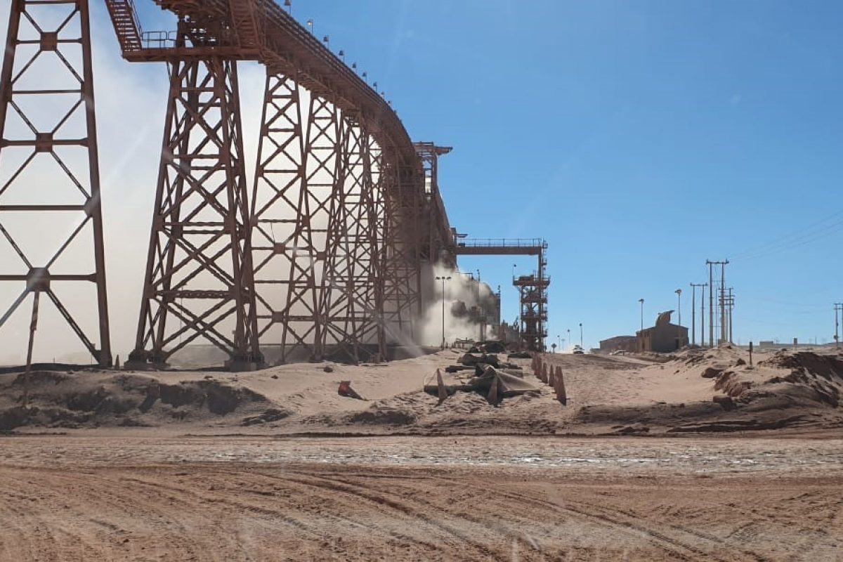 Figure 1. Crushing plant with presence of dust